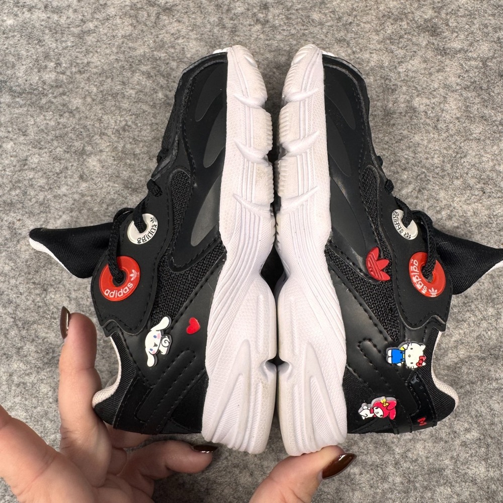 Adidas Hello Kitty Astir Originals Toddler Shoes Size 7.5 HQ1558 Black Sanrio - Picture 4 of 9